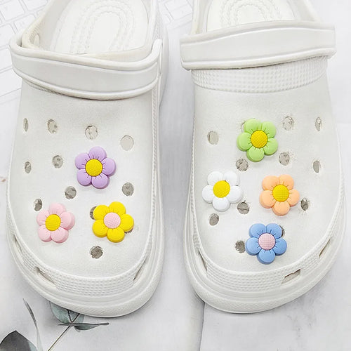 Cute Colorful Flowers Shoe Charms Pin for Crocs Clogs Bubble Slides Accessories DIY Shoe Decoration Buckle Charms Party Gift
